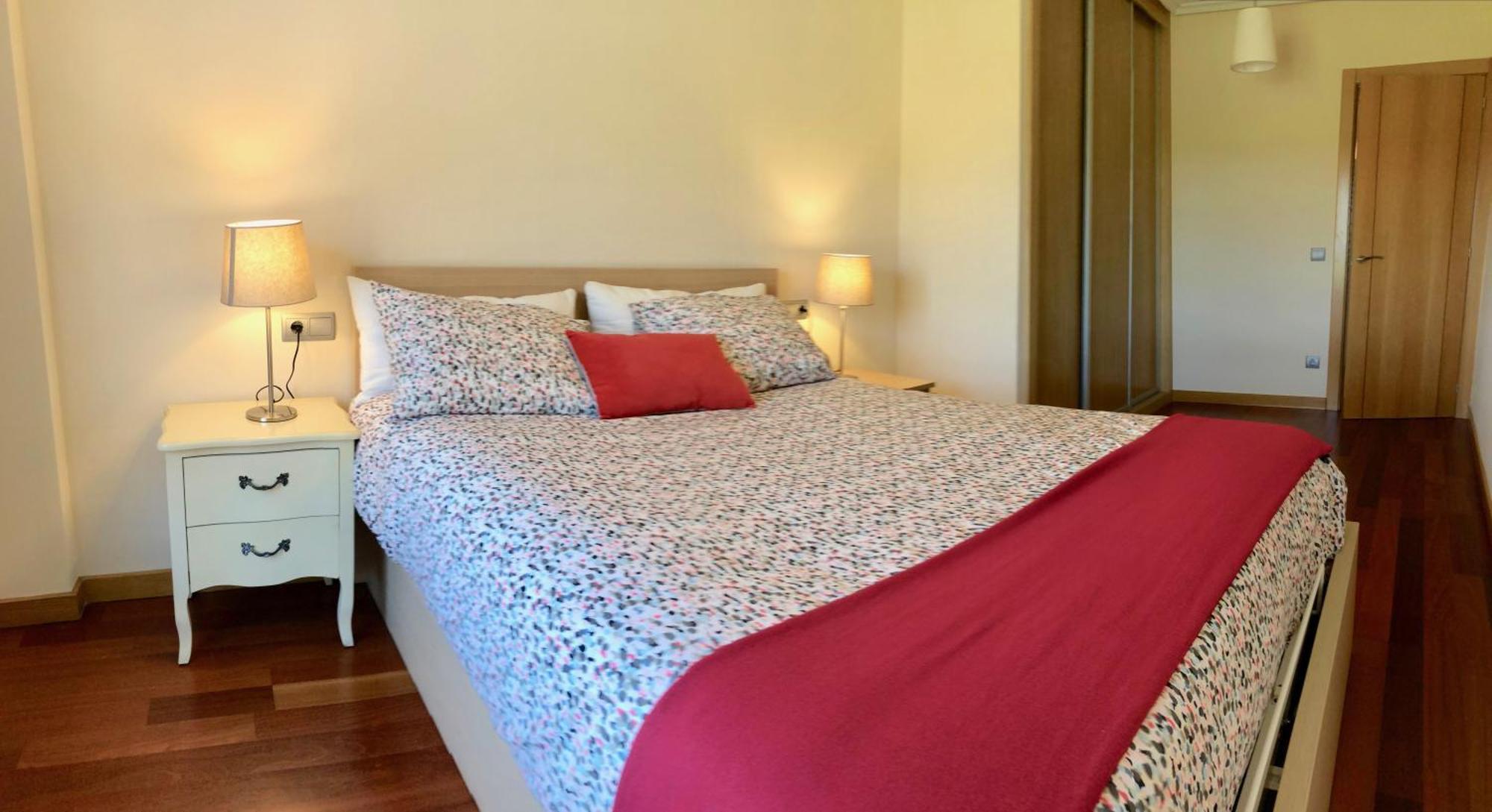 Apartamento Europa Jardin Oviedo Esterno foto