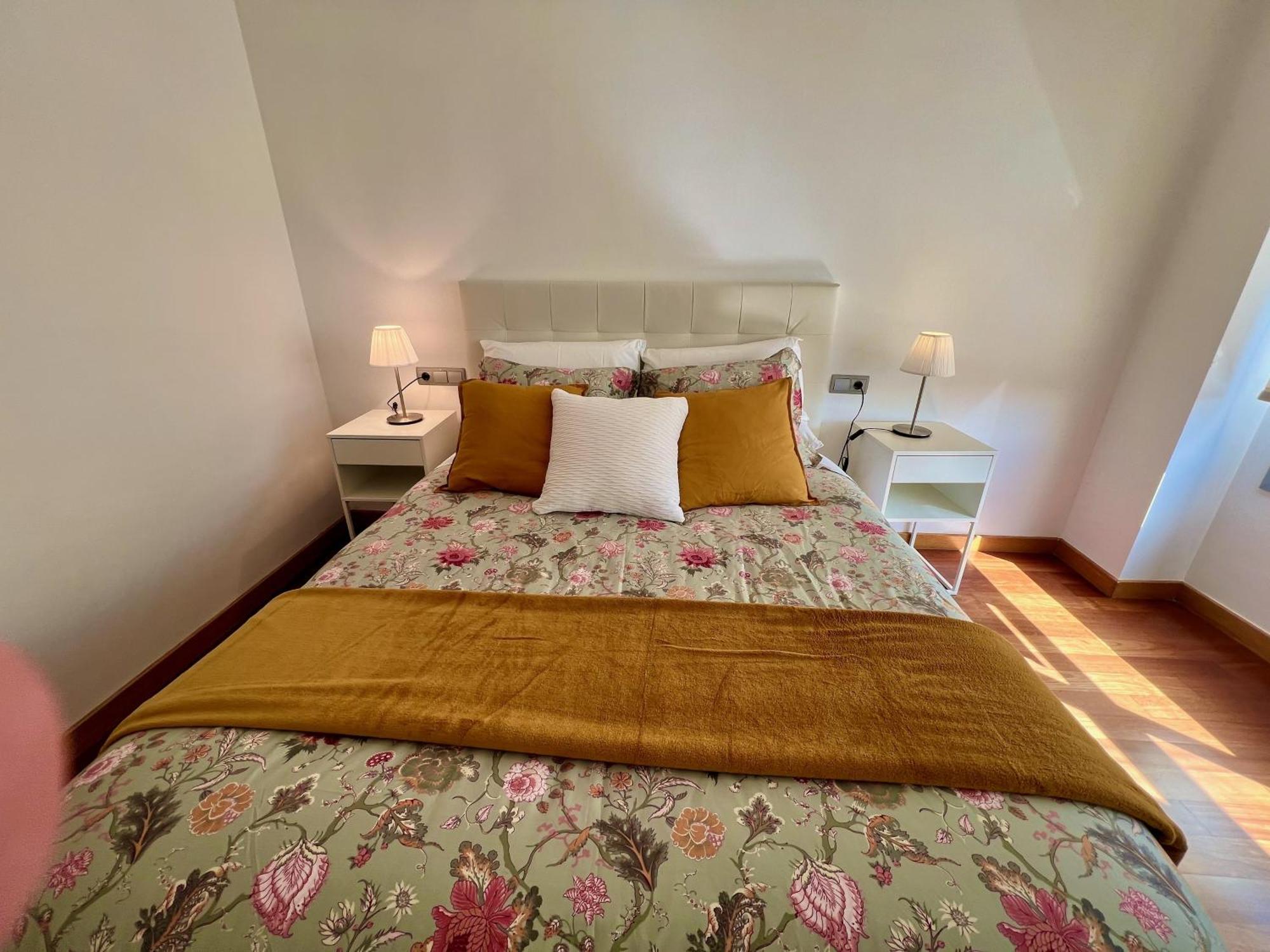 Apartamento Europa Jardin Oviedo Esterno foto