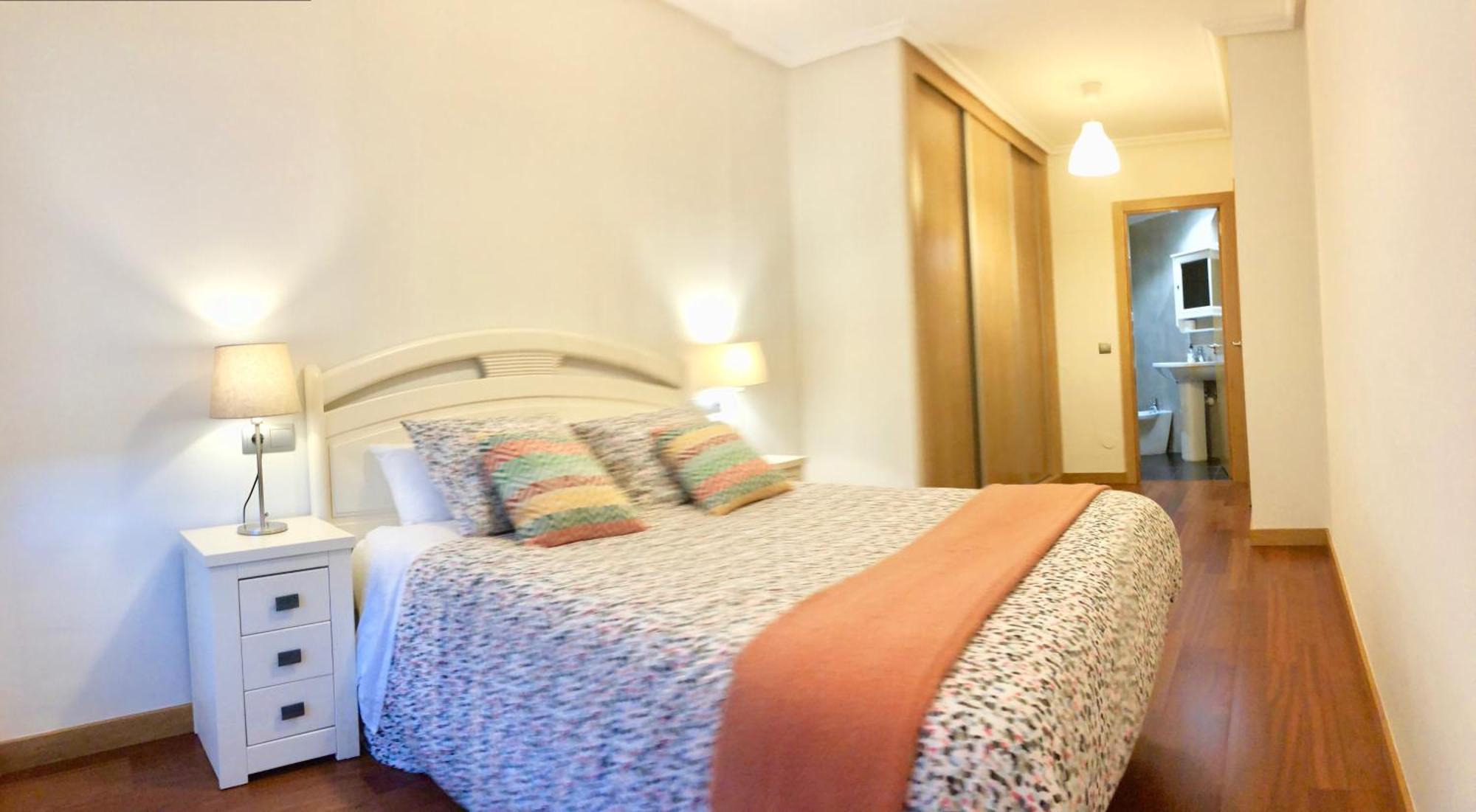 Apartamento Europa Jardin Oviedo Esterno foto