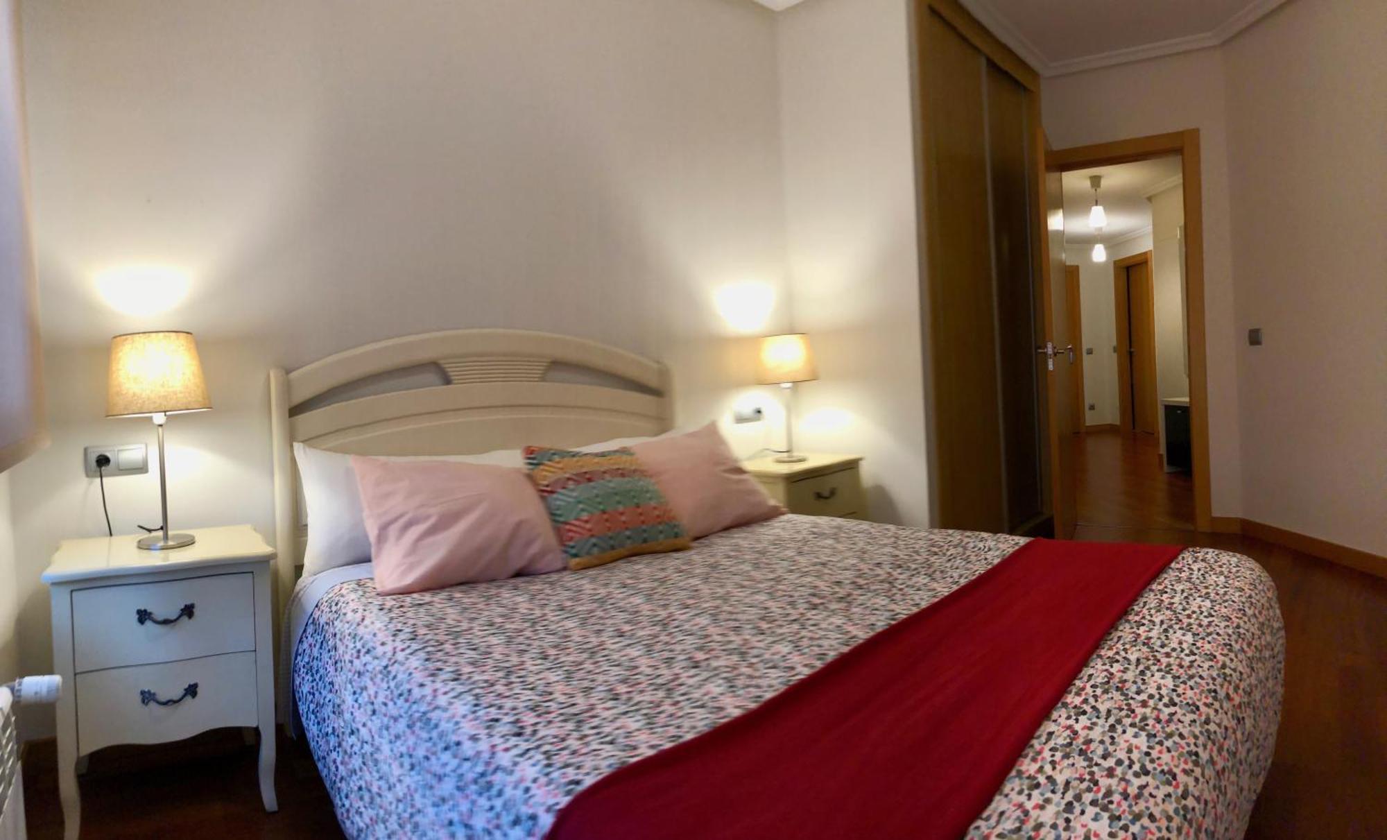Apartamento Europa Jardin Oviedo Esterno foto