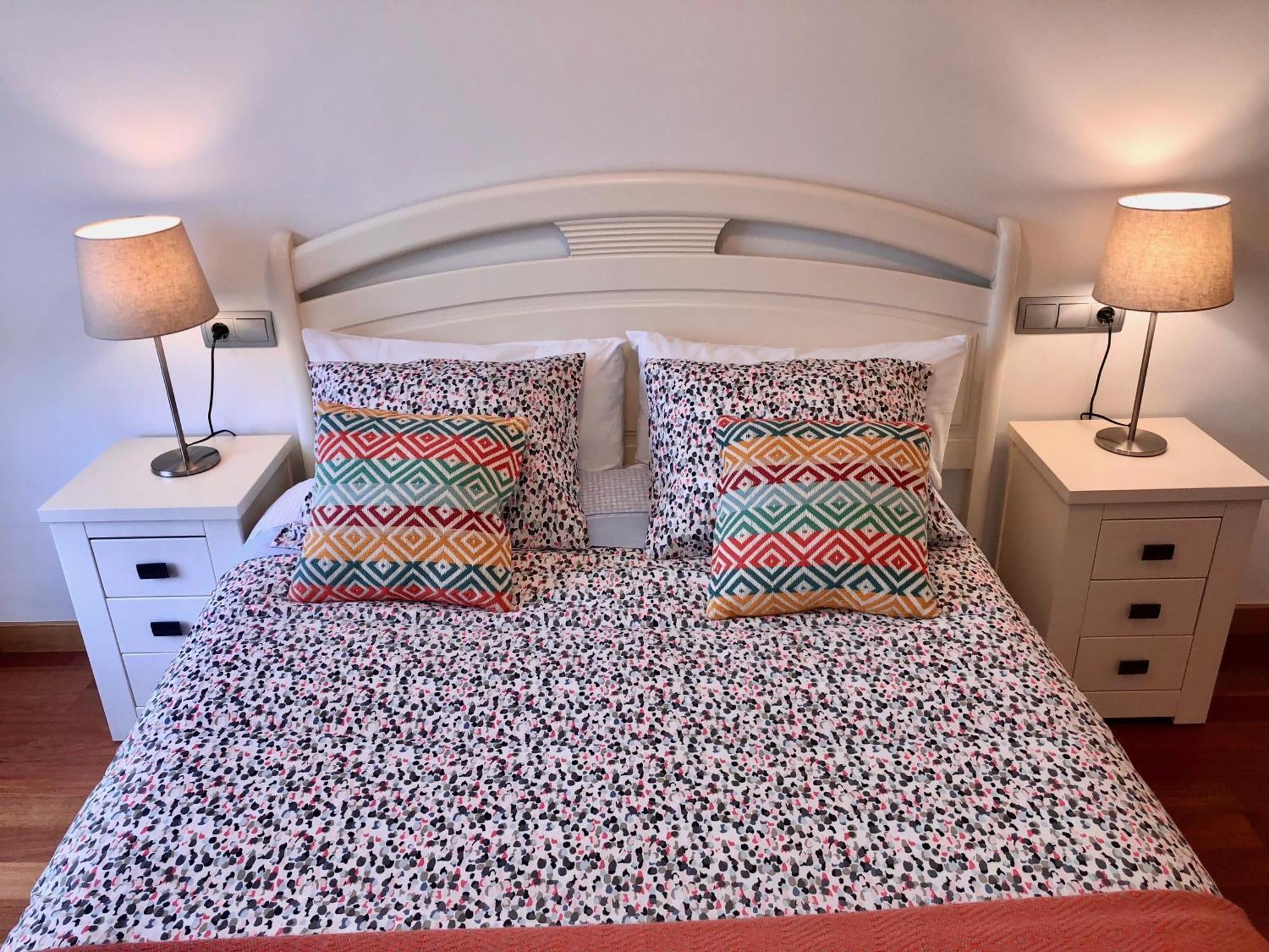 Apartamento Europa Jardin Oviedo Esterno foto